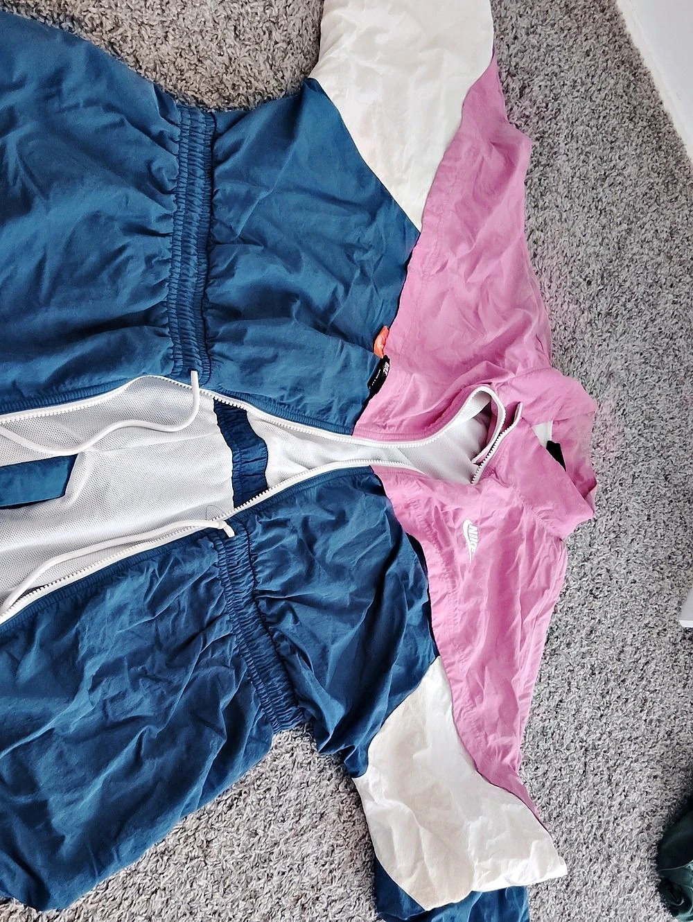 Nike Windbreaker Blue & Pink
